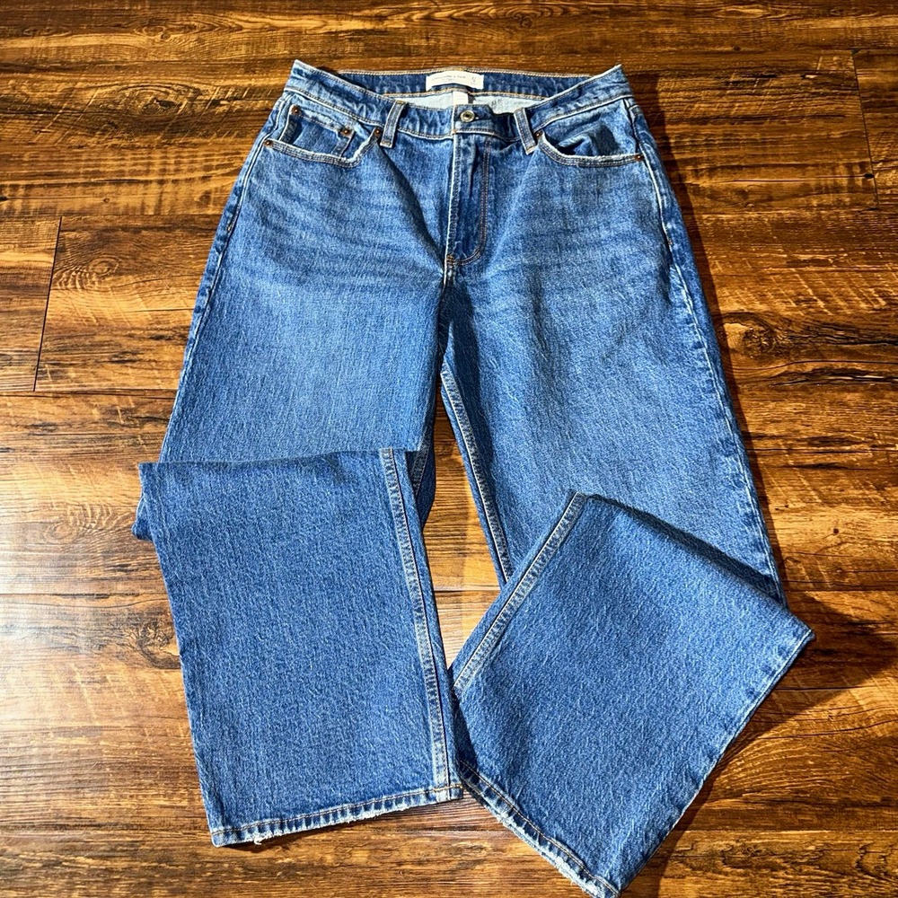 Abercrombie & Fitch Women's 'The Baggy Low Rise' Straight Jeans Size 27